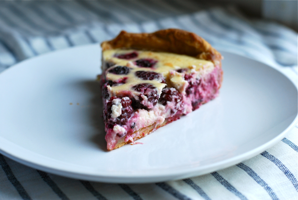 Blackberry cheesecake tart via brooklynsupper.net