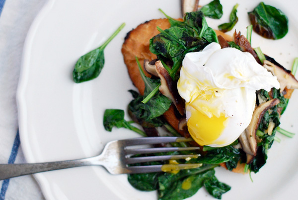 poached duck eggs over shiitake and tatsoi toasts // brooklyn supper