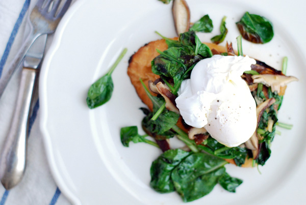 poached duck eggs over shiitake and tatsoi toasts // brooklyn supper