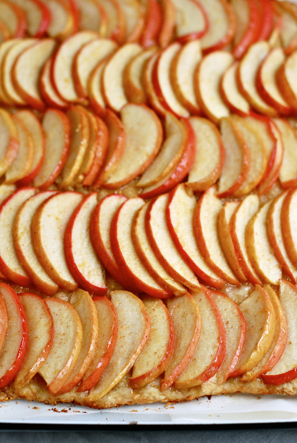 brown butter apple tart with cornmeal crust // brooklyn supper