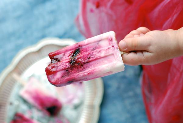 berry buttermilk popsicles 2sm