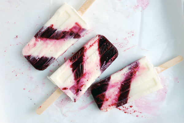 berry buttermilk popsicles // brooklyn supper