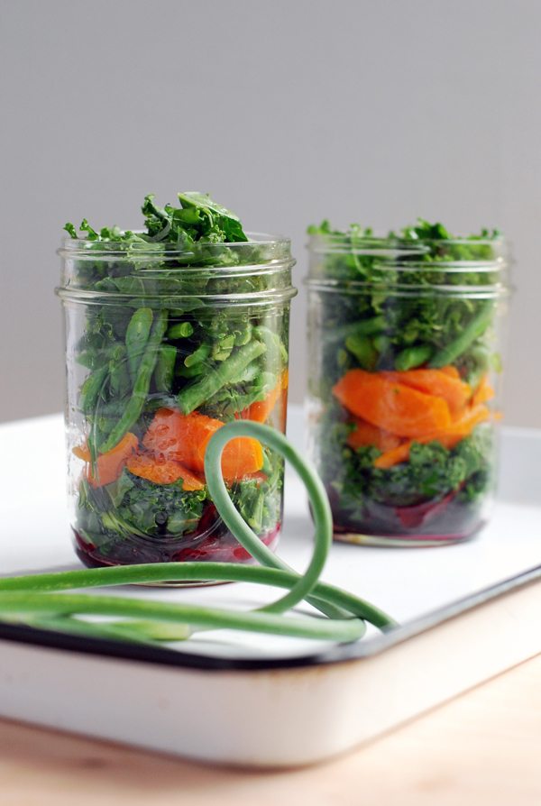 layered salad in a jar // brooklyn supper