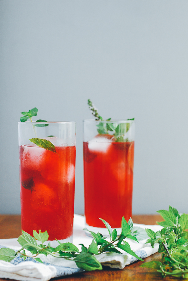 blackberry shrub cocktails // brooklyn supper