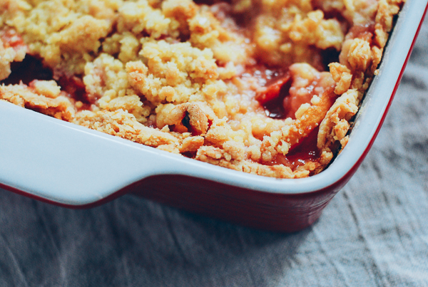 peach crumb slab pie // brooklyn supper