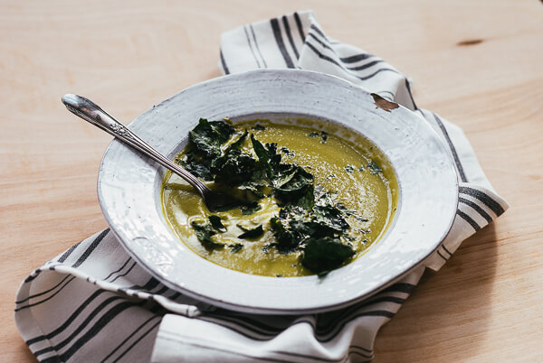 kale cauliflower soup with kale chips // brooklyn supper