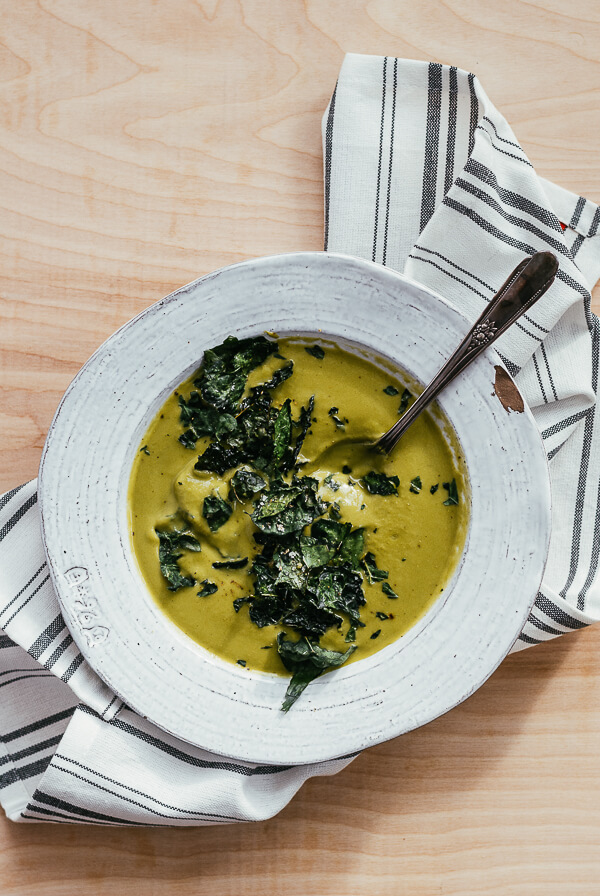 kale cauliflower soup with kale chips // brooklyn supper