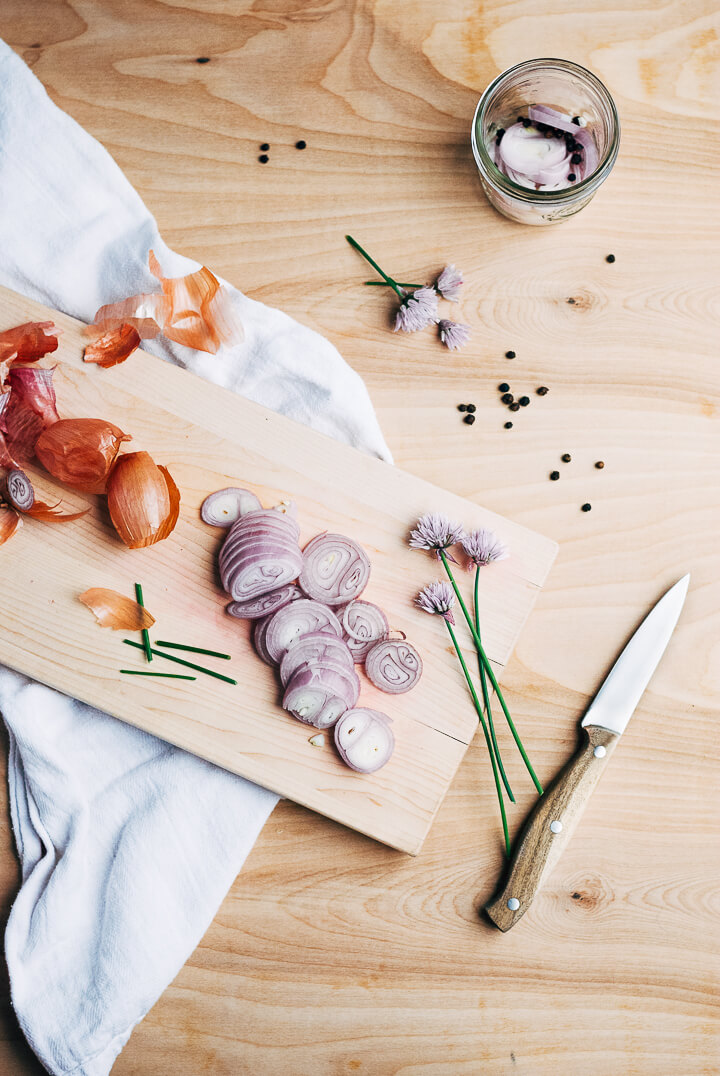 quick-pickled shallots and chive blossoms // brooklyn supper