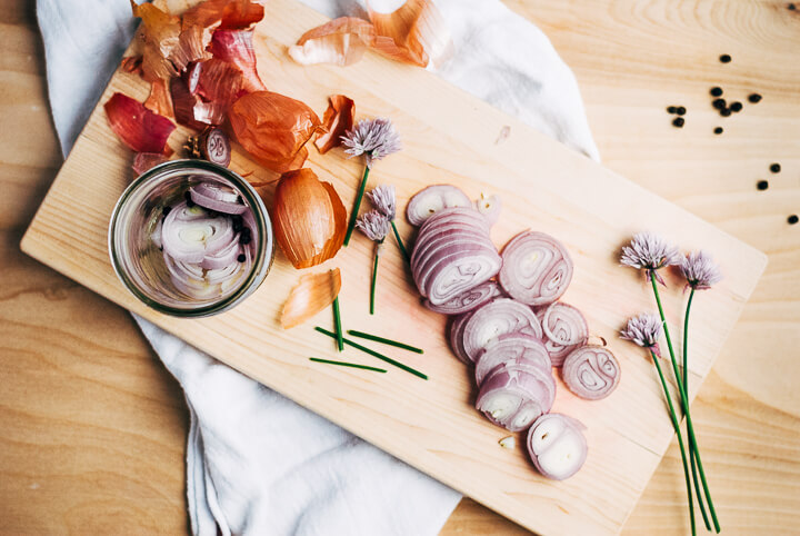 quick-pickled shallots and chive blossoms // brooklyn supper