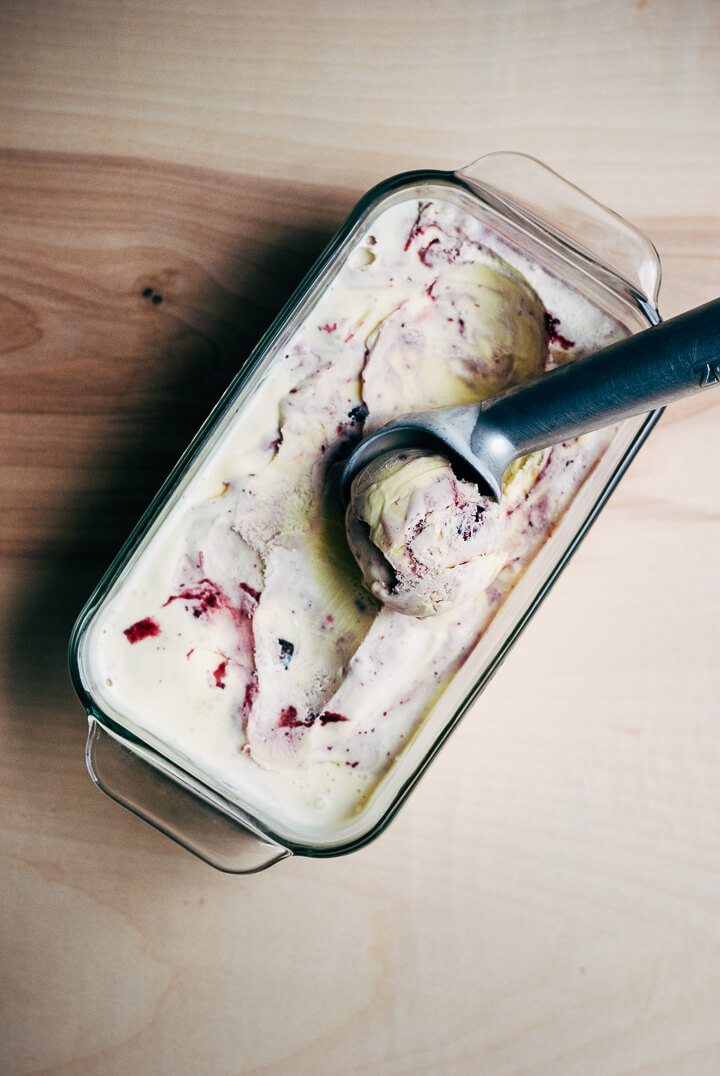 blueberry swirl sour cream ice cream // brooklyn supper