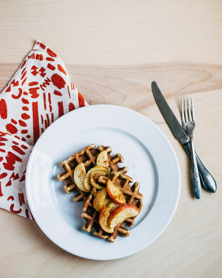 spiced apple waffles // brooklyn supper