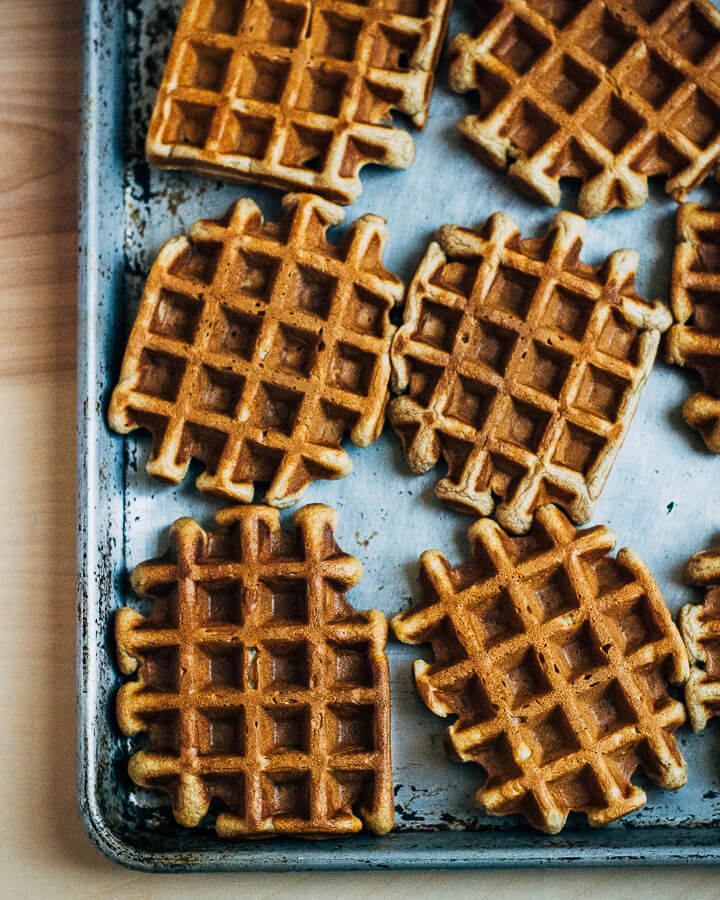 spiced apple waffles // brooklyn supper