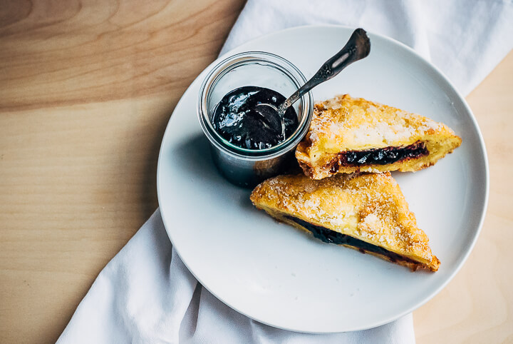 concord grape jelly sandwich donuts // brooklyn supper