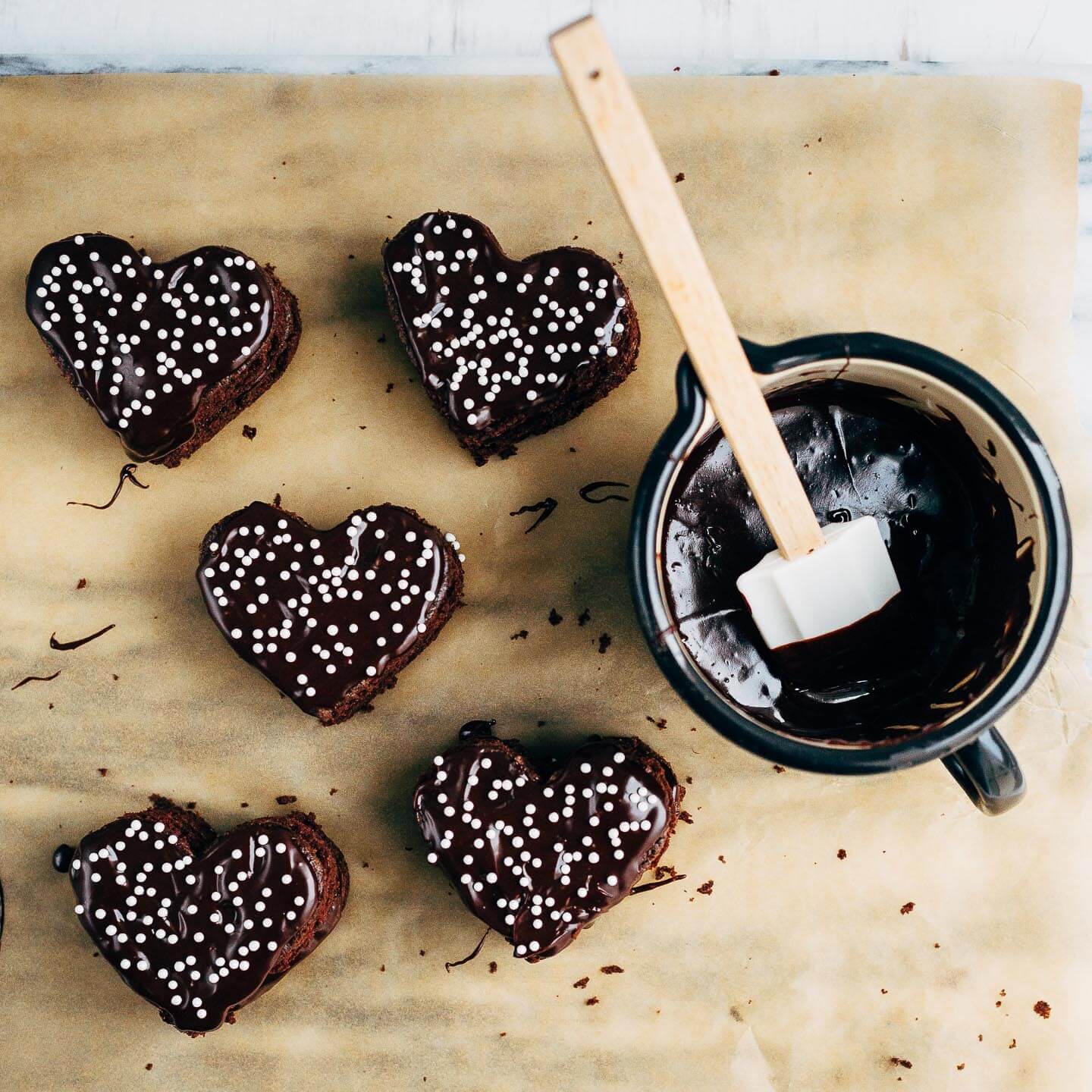 vegan mini chocolate heart cakes // brooklyn supper