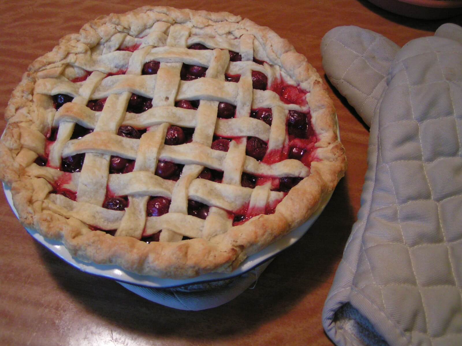 Finished cherry pie