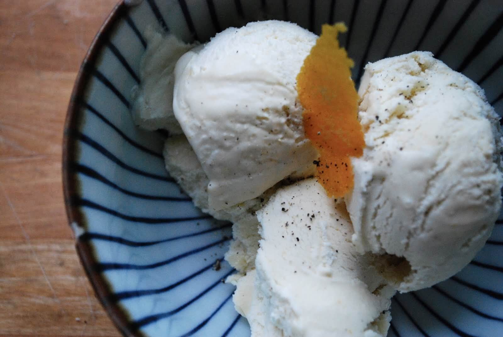 Warming and spicy, this homemade ginger and black pepper ice cream is lovely by itself or alongside richer desserts. 