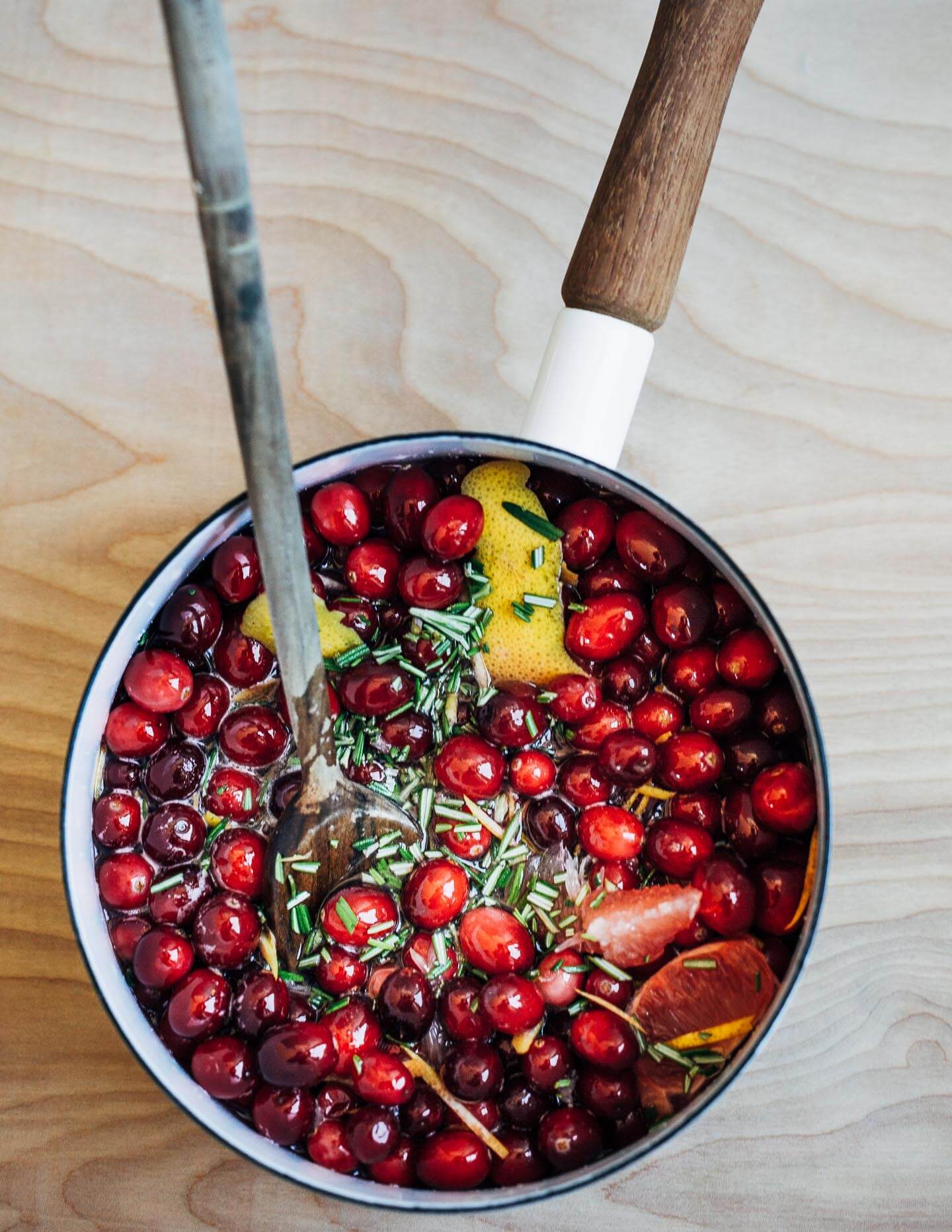 Fresh grapefruit-cranberry sauce.