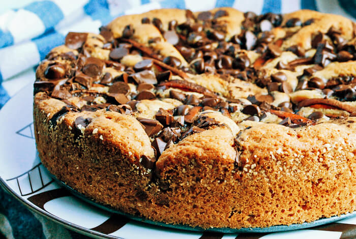 Chocolate pear cake with chocolate sauce - NZ Herald