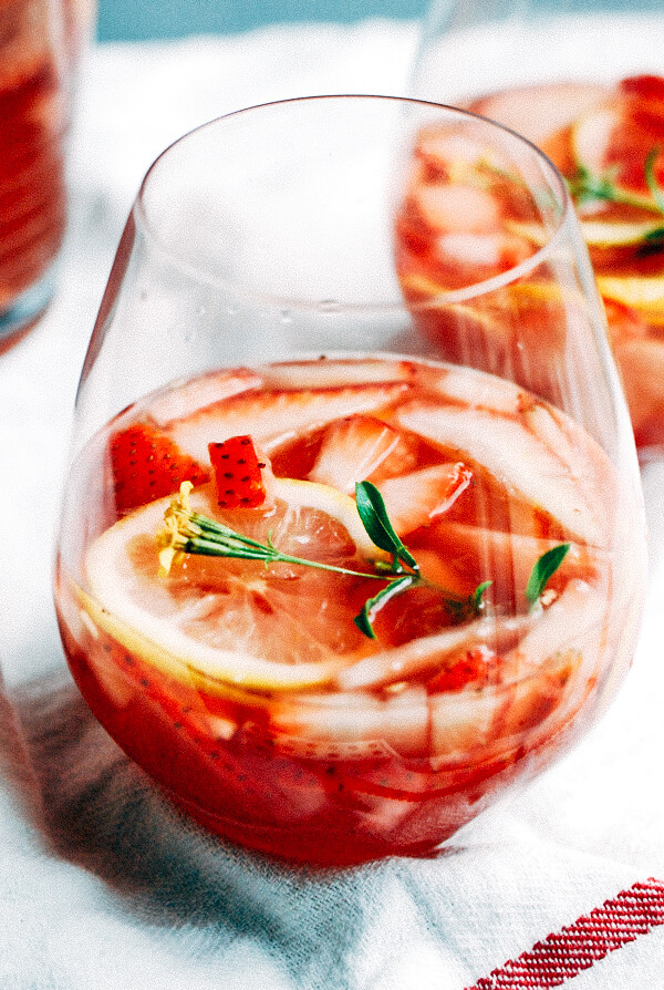 Sparkling Strawberry Sangria (5 minute recipe!) - No Spoon Necessary