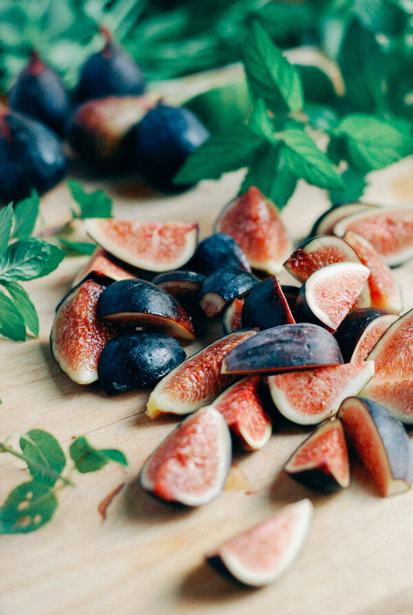 Figs being sliced