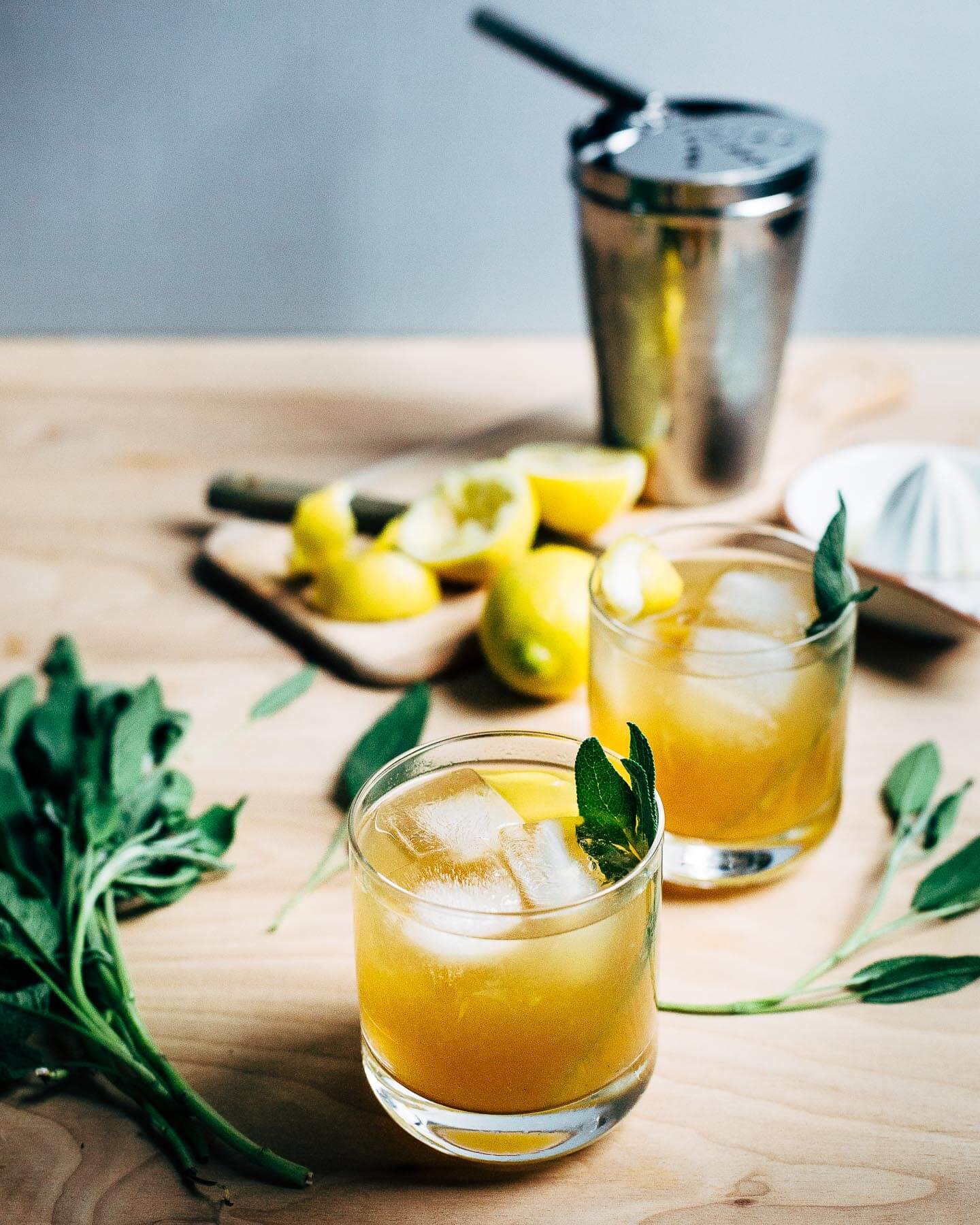 sage gold rush cocktails // brooklyn supper