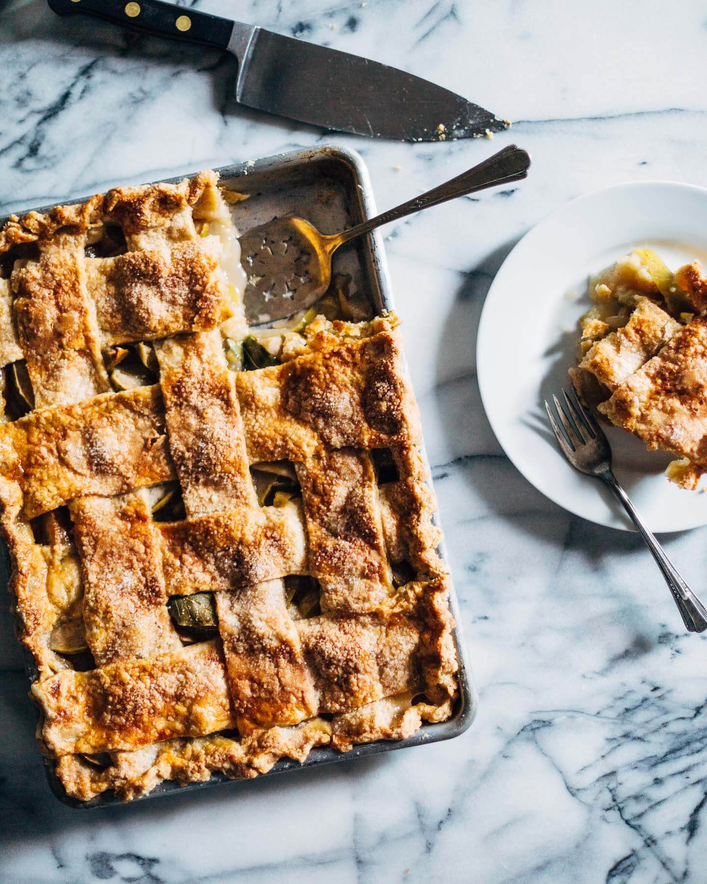 rye crust heirloom apple and bay leaf pie // brooklyn supper