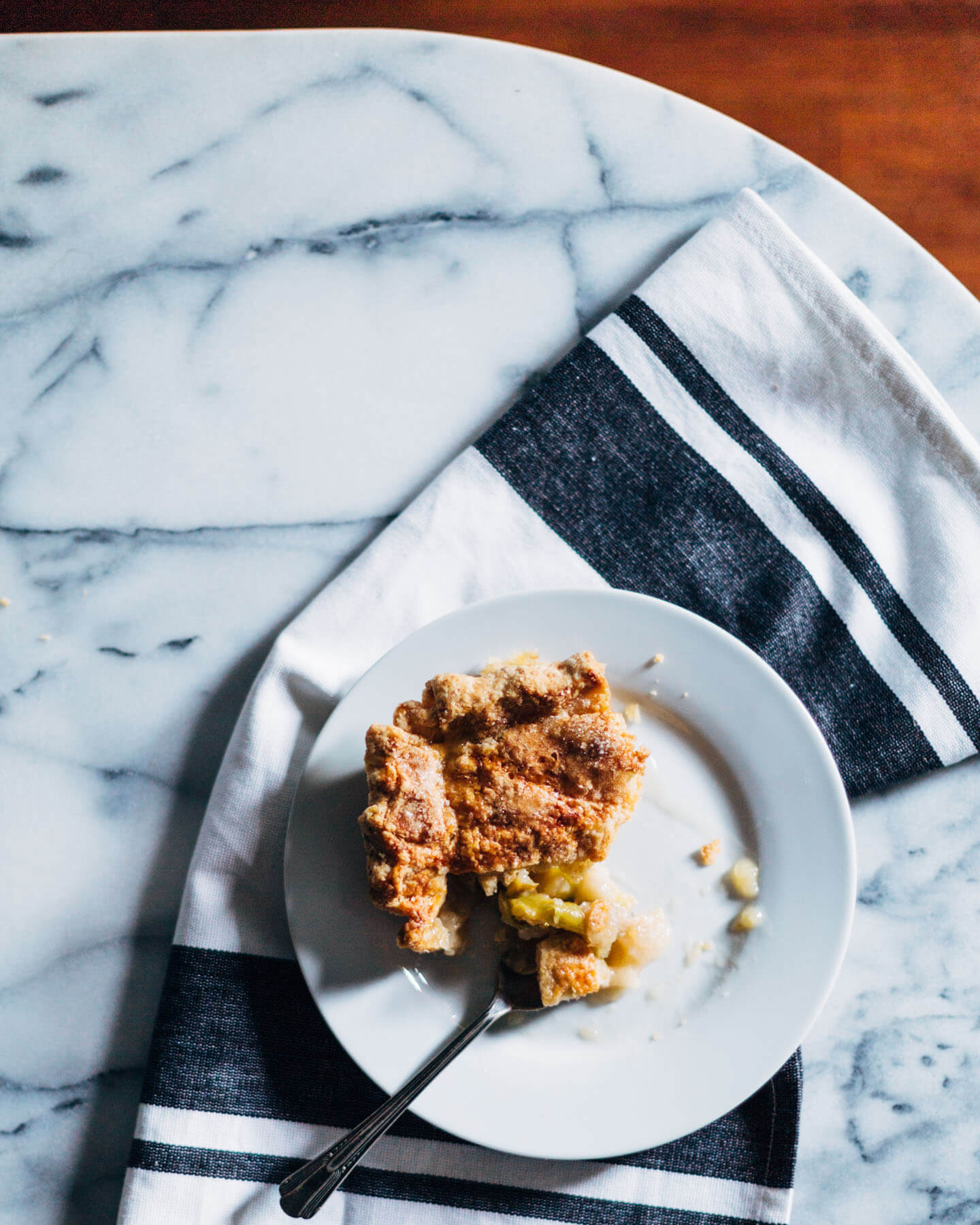 rye crust heirloom apple and bay leaf pie // brooklyn supper