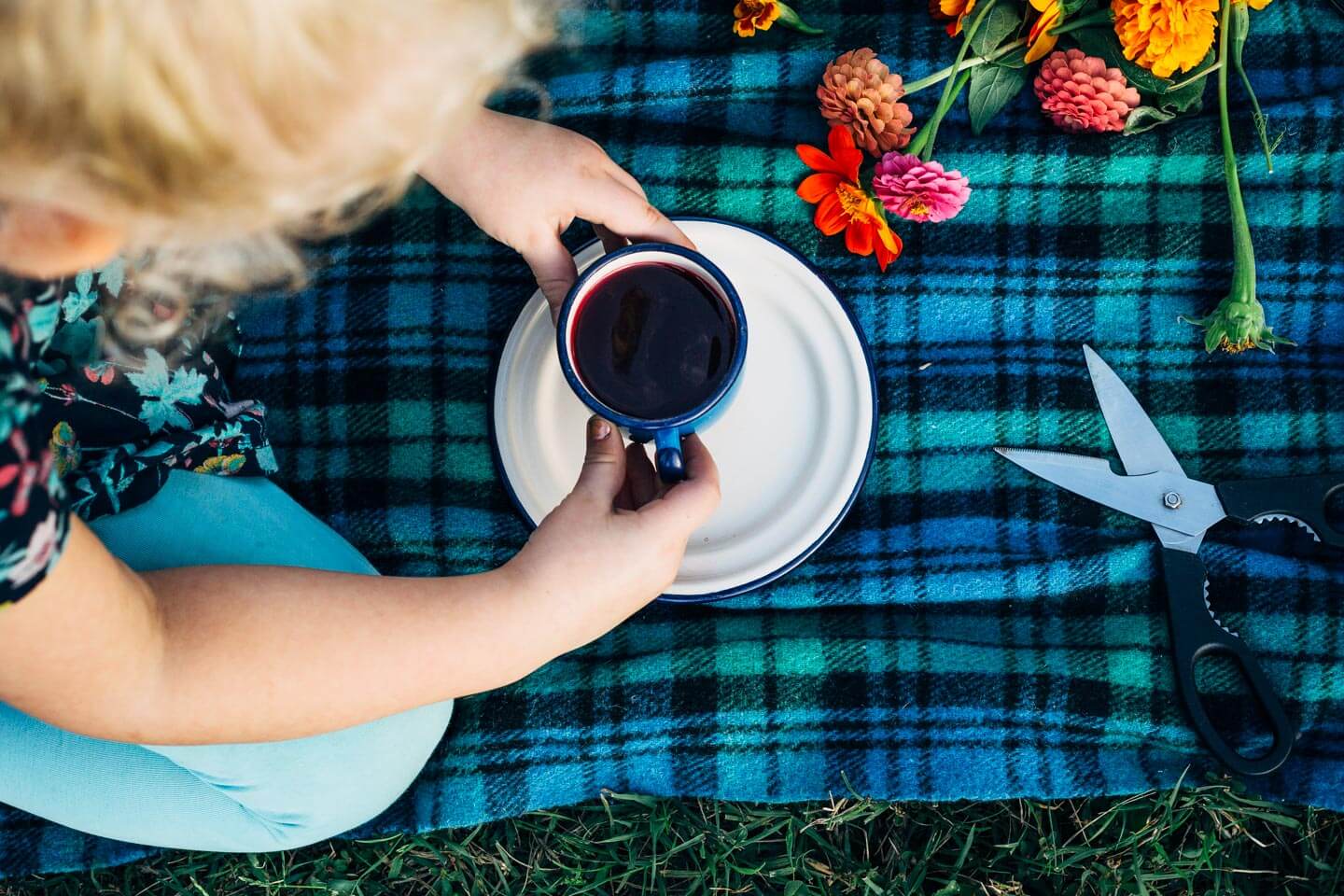 mandarin hibiscus tea with black pepper and cinnamon // brooklyn supper