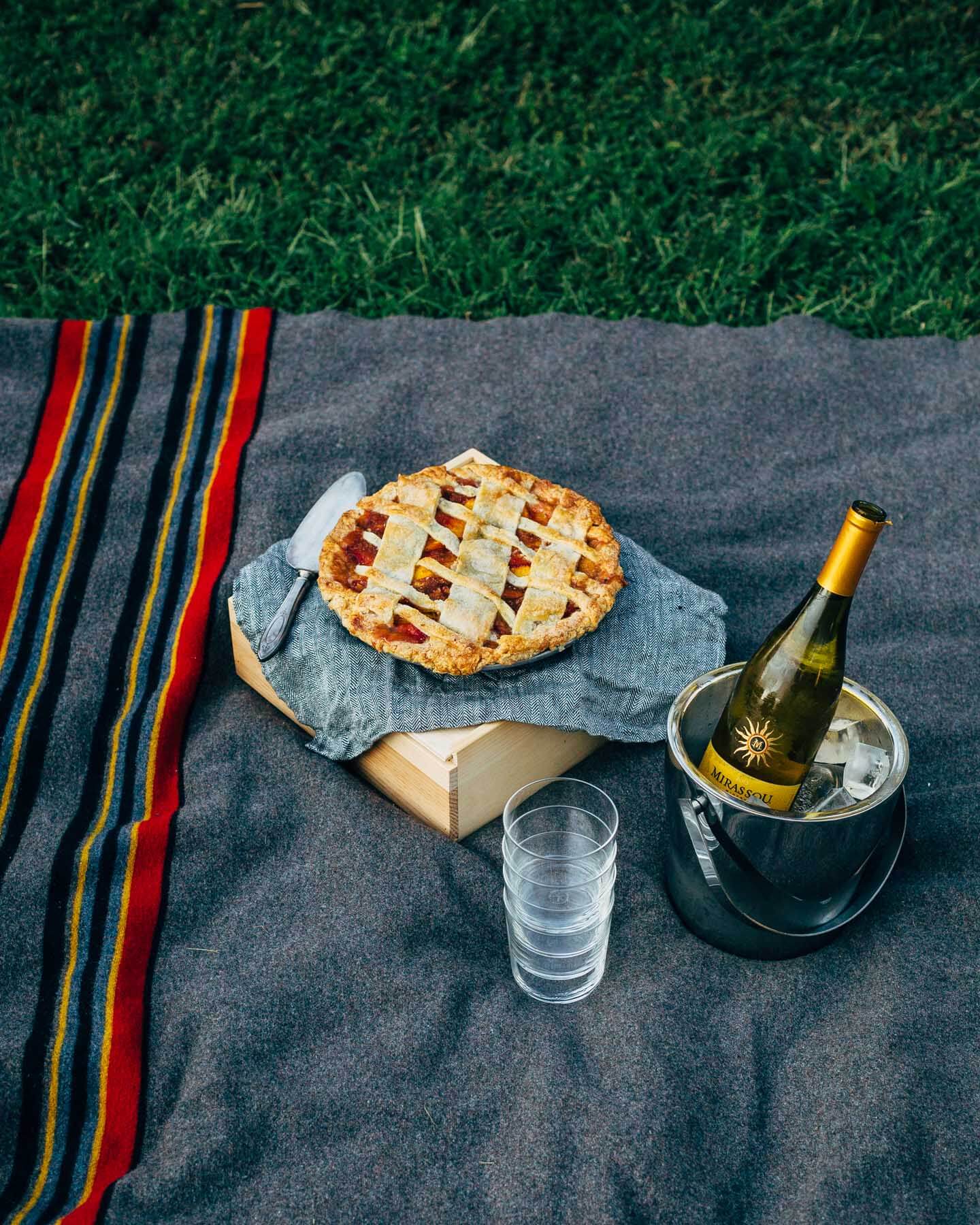peach chutney pie + a pie picnic // brooklyn supper