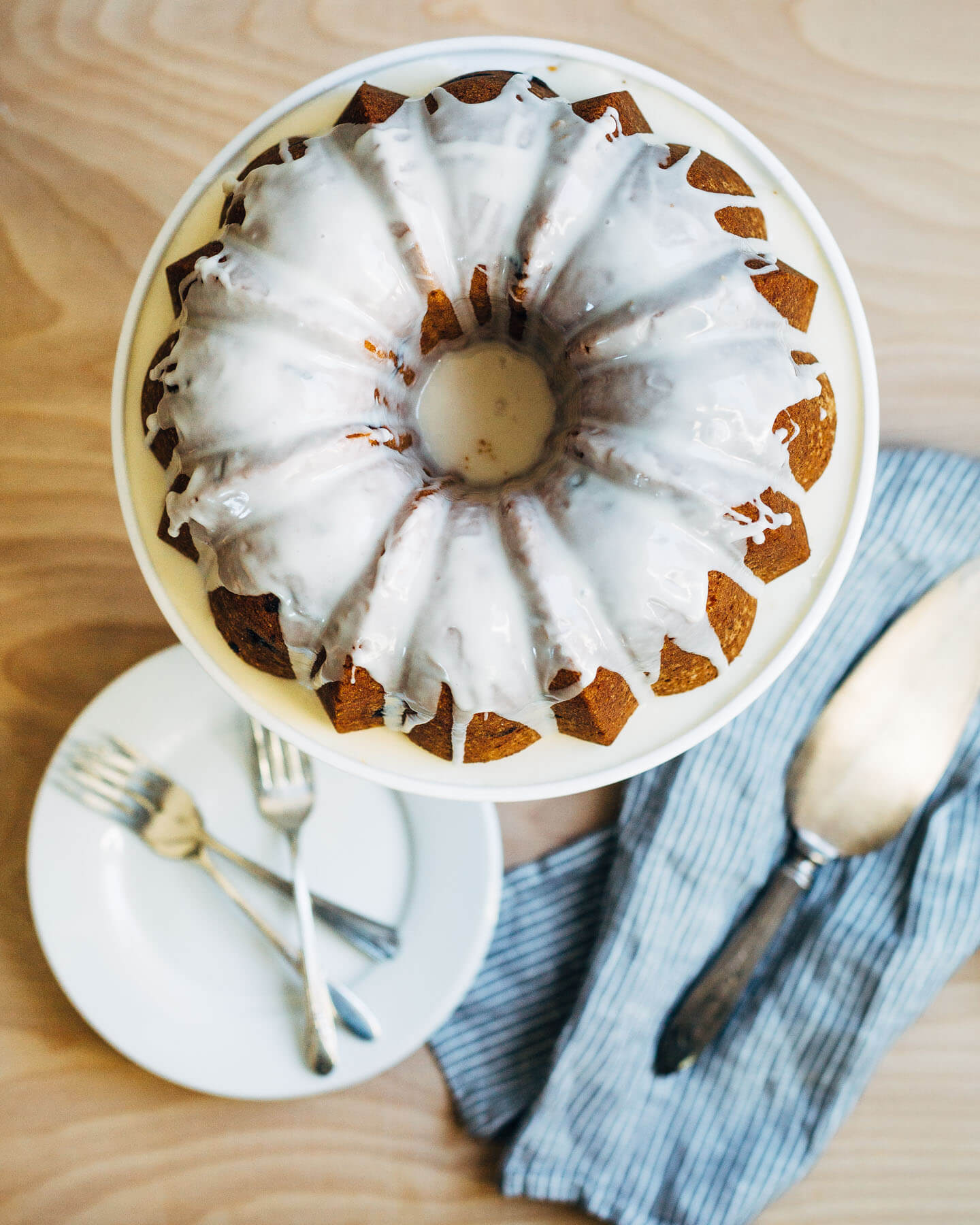 orange-cranberry bundt cake // brooklyn supper