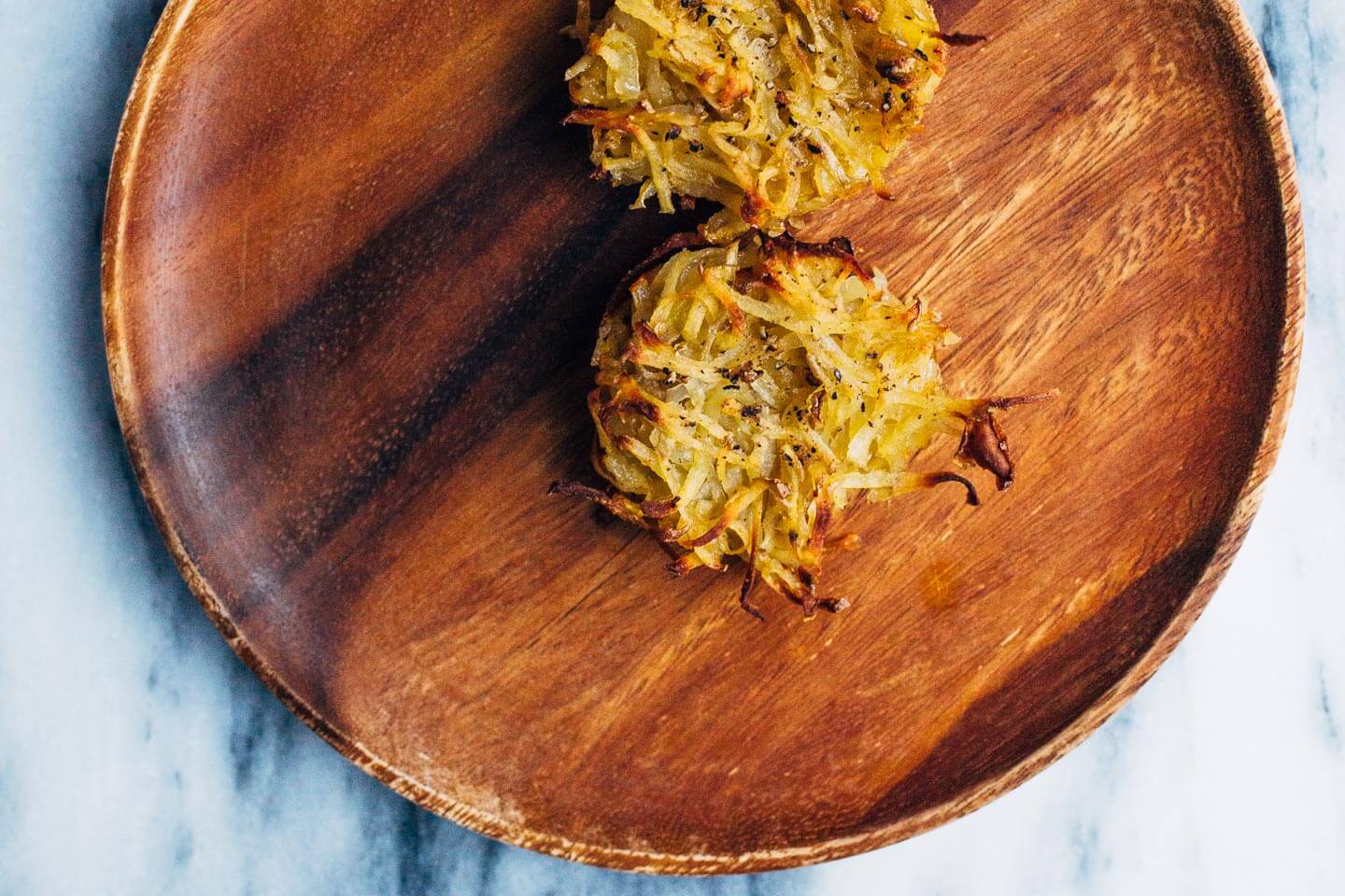 kale eggs florentine over muffin tin hash browns // brooklyn supper