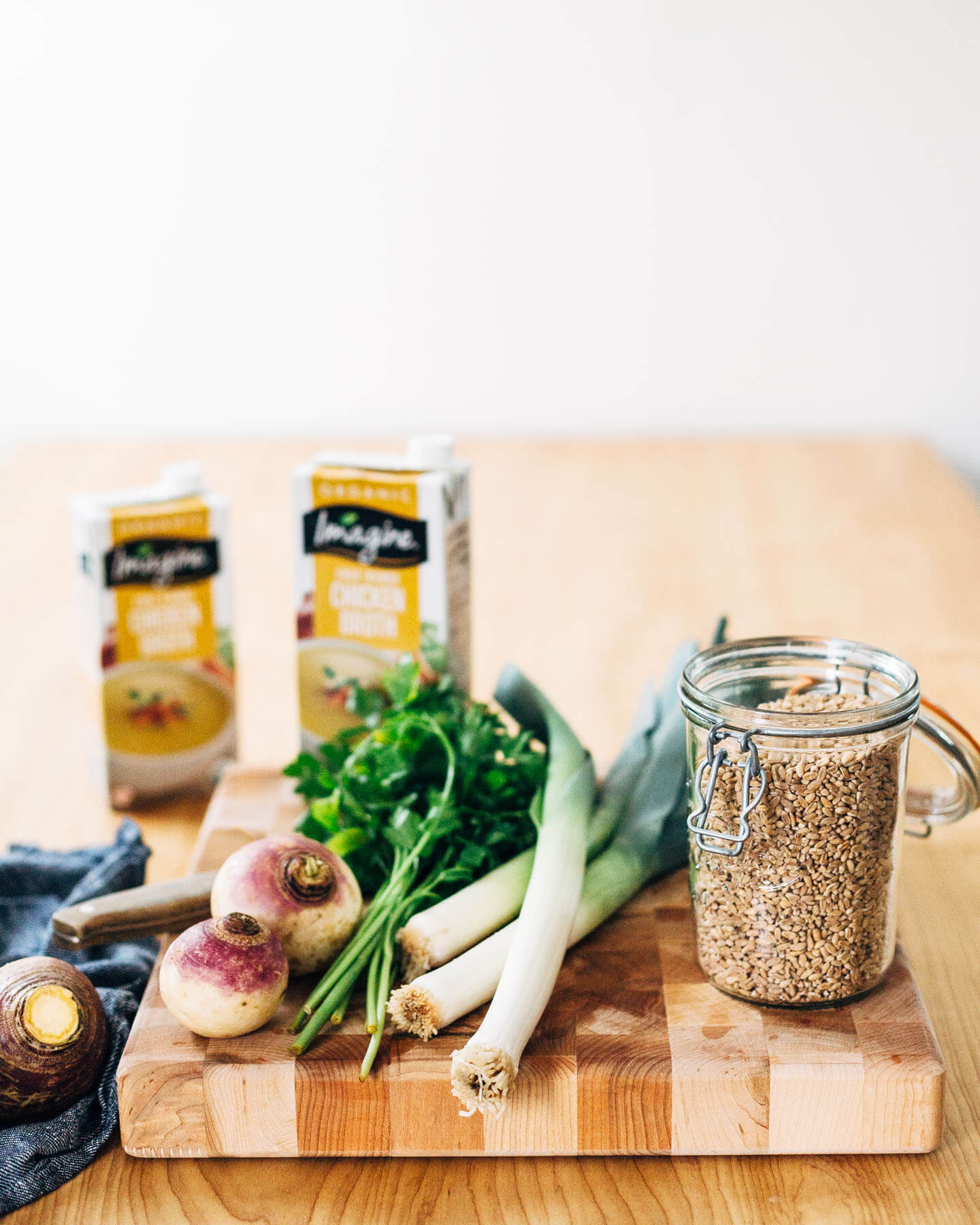 sheet pan roasted chicken and vegetables over herbed farro // brooklyn supper