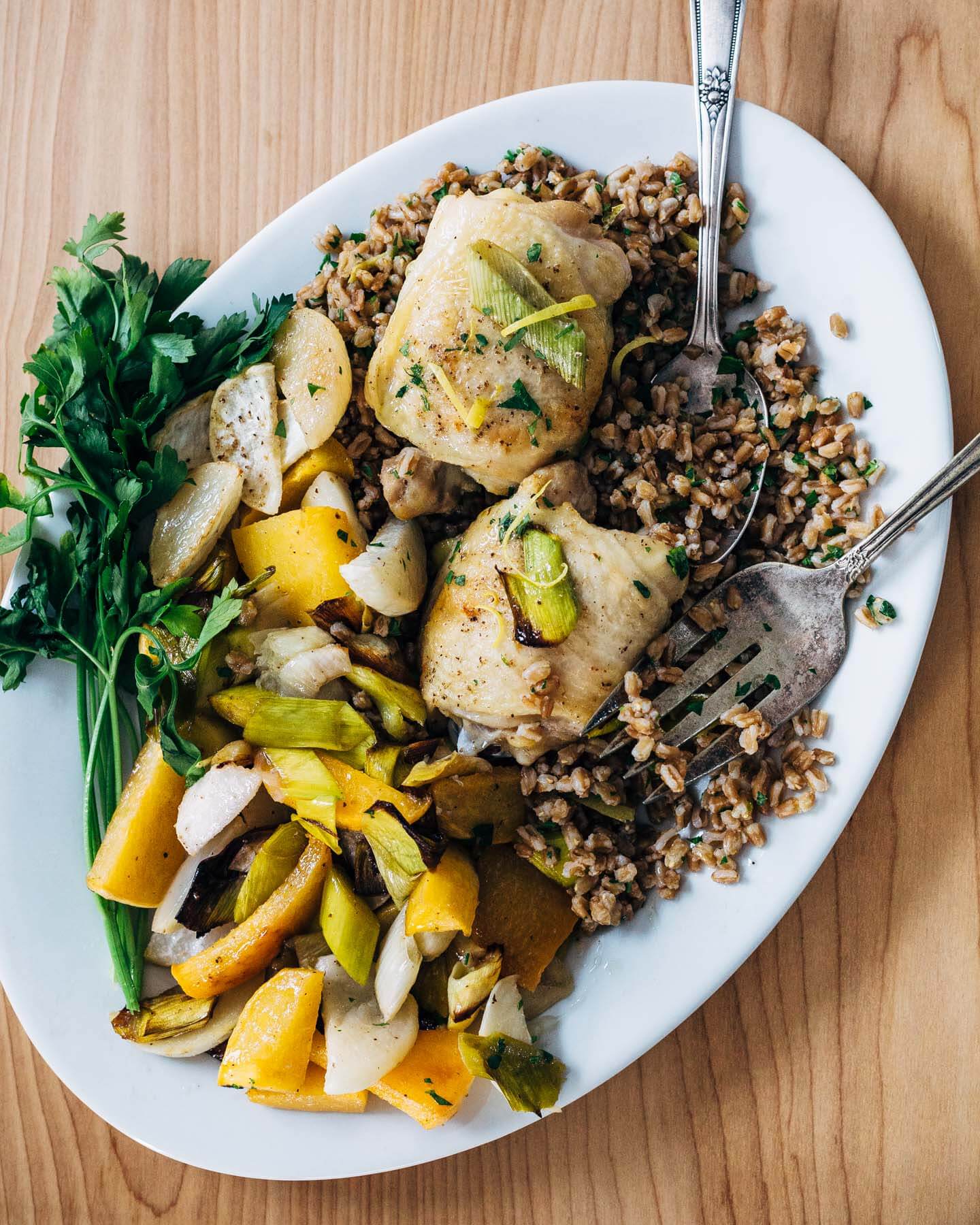 sheet pan roasted chicken and vegetables over herbed farro // brooklyn supper