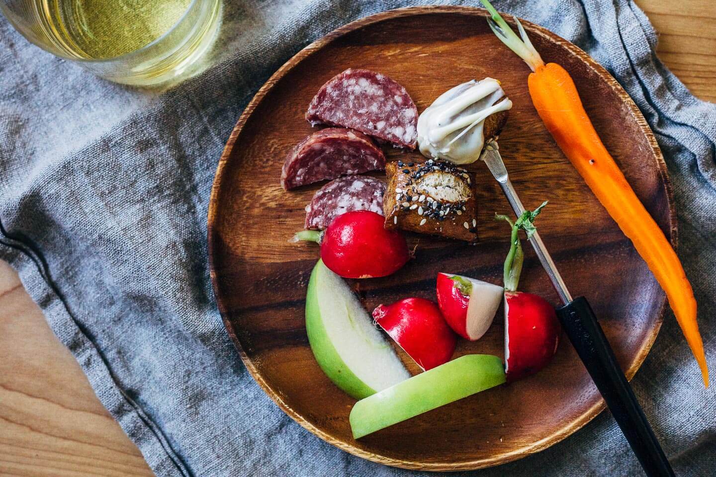 apple cider fondue with seeded rye pretzel bites // brooklyn supper