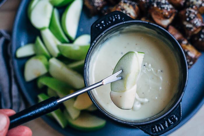 apple cider fondue with seeded rye pretzel bites // brooklyn supper