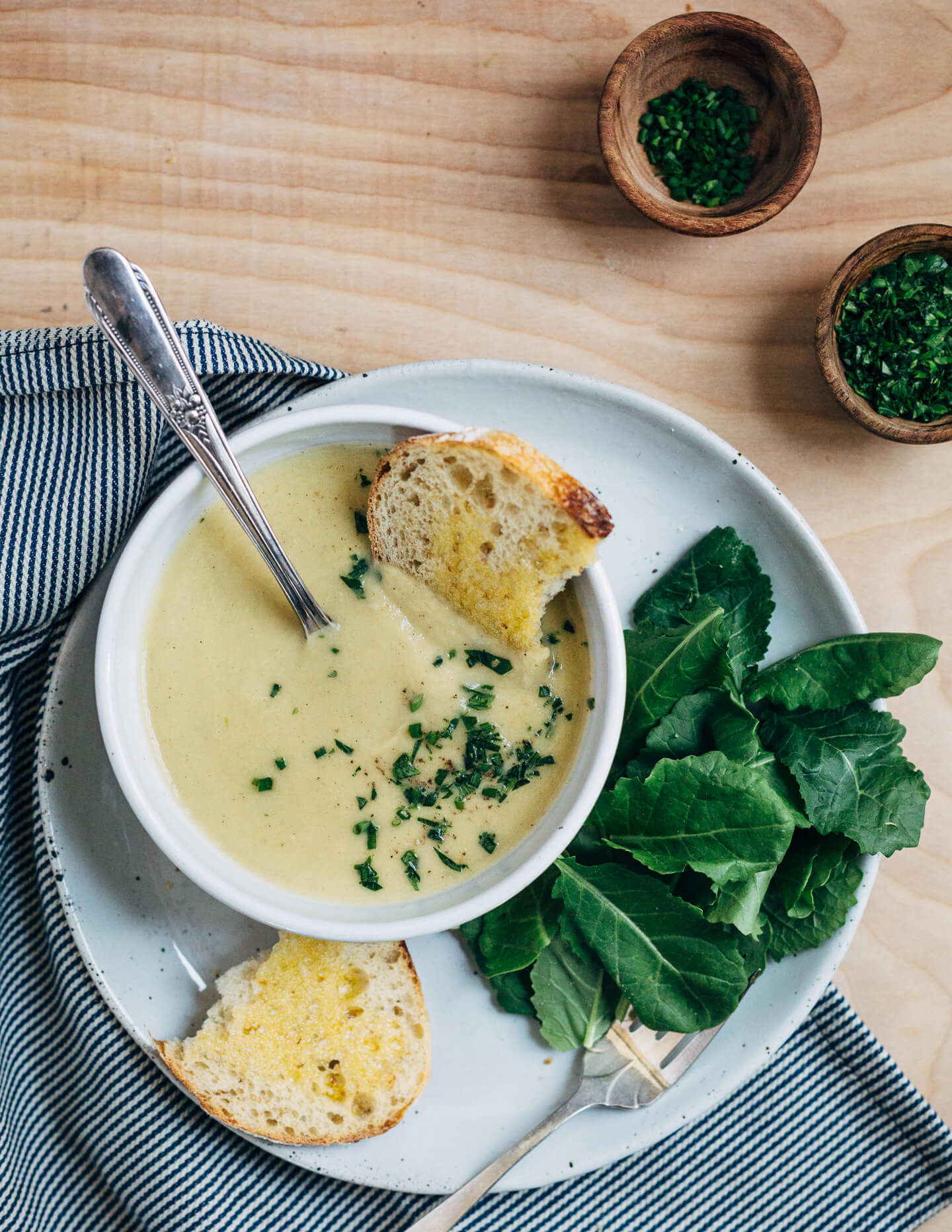 A simple leek and turnip soup for chilly nights. Made with leeks and turnips sautéed in brown butter, this is a peppery, beautifully balanced 5-ingredient soup.