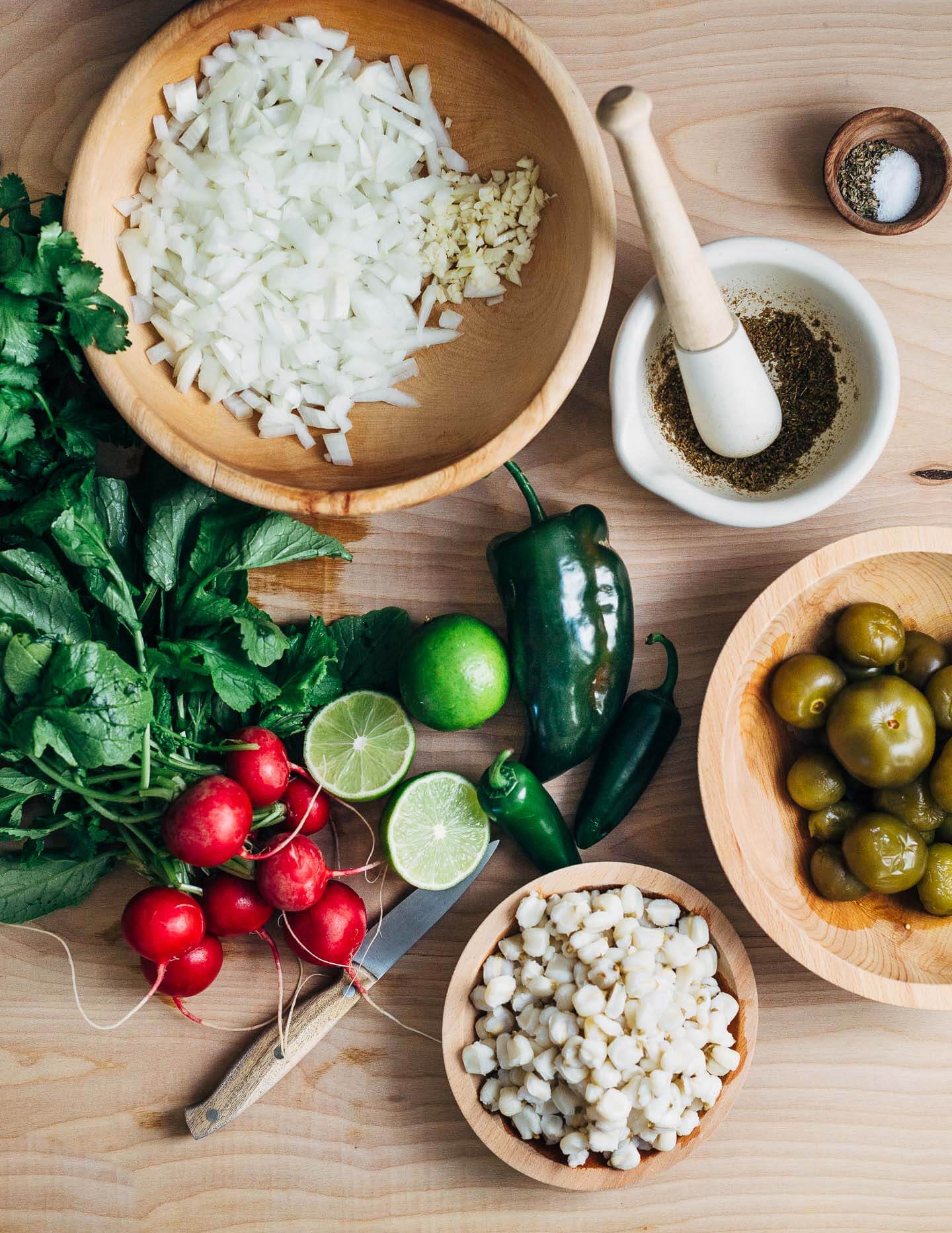 Pozole Verde for a Fresh Summertime Meal - The New York Times
