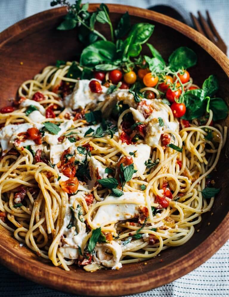 Roasted Cherry Tomato Marinara Spaghetti - Brooklyn Supper